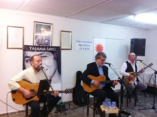 Grup Gündoğarken'den Beykoz'da Yaşama Saygı konseri 1 grup tofd 2 dZndBJeN U