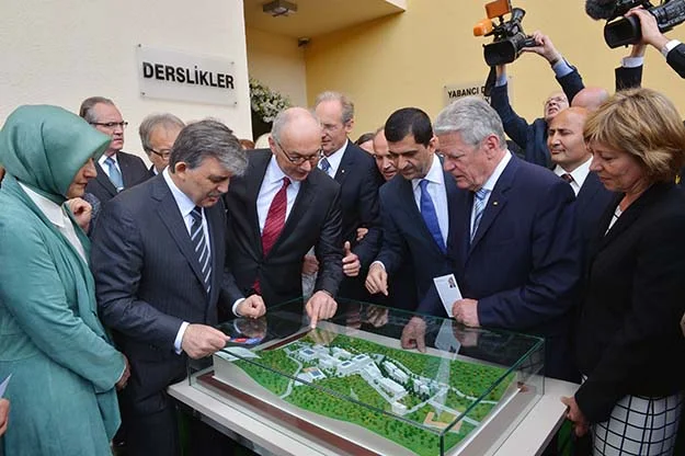 İki eski Cumhurbaşkanı Beykoz’da buluştu 3 gul beykoz 3 pwLn 7nDY7