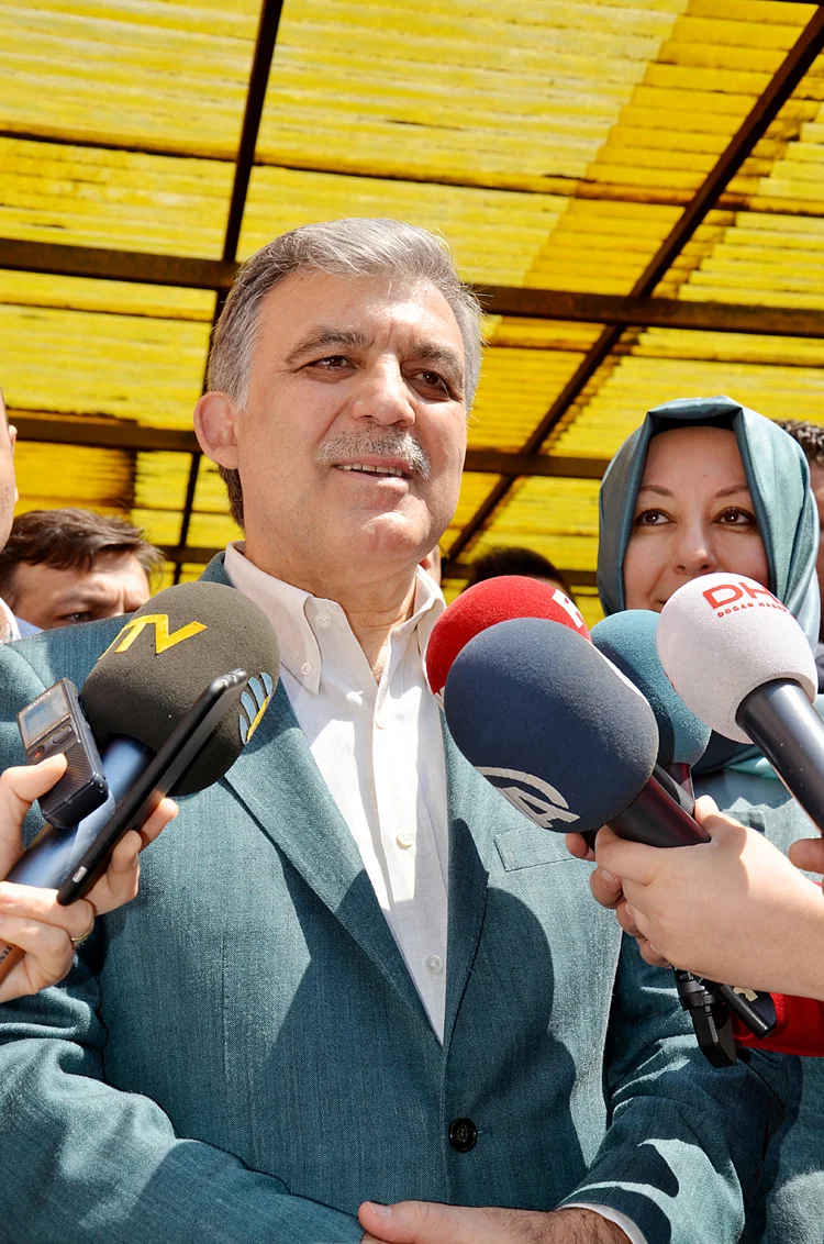 11. Cumhurbaşkanı Gül, oyunu Beykoz'da kullandı 2 gul oy beyko qVB9S4ltYM