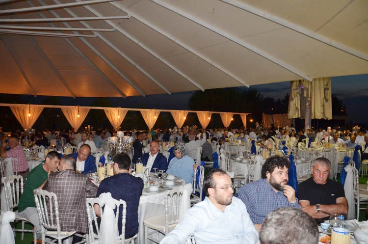 Beykoz'u buluşturan sünnet düğünü 1 gulbasarailesisunnetdugunu 10 gmrWahQ6Xz