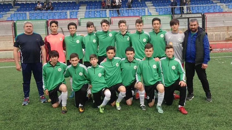 Gümüşsuyuspor U15'de A kategorisine yükseldi 1 gumus 2 vObY0yeT7e