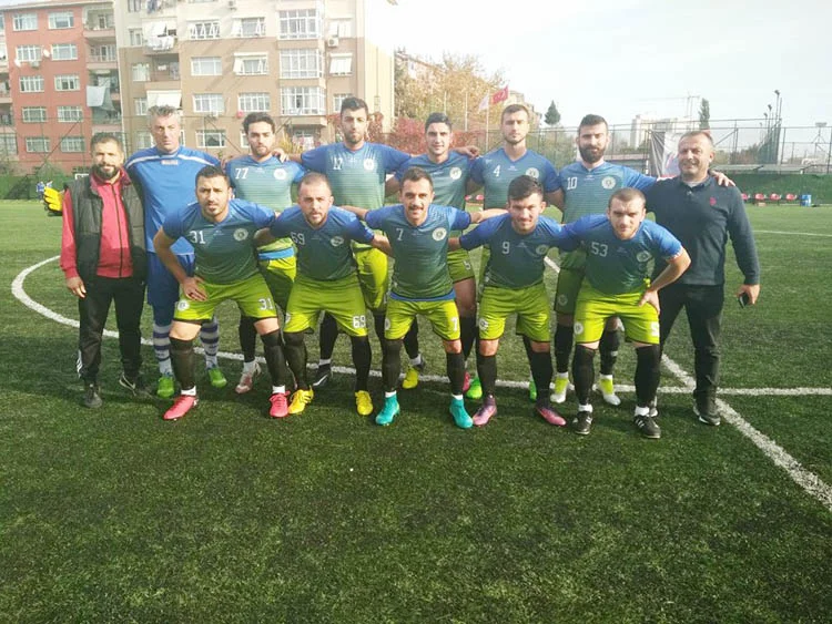 Gümüşsuyuspor Kulüp Başkanı, Dost Beykoz'a konuştu 1 gumussuyu ro qI6WjzTkzd