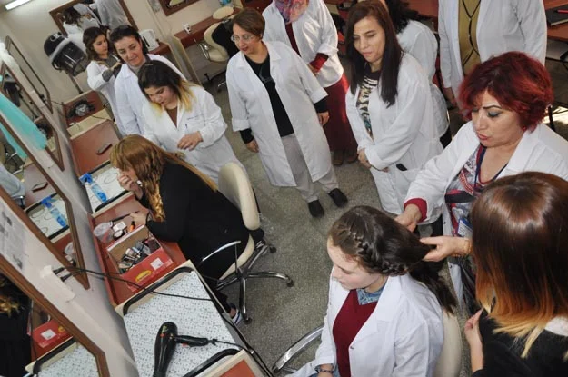 Beykoz Halk Eğitim'in kızları umut dolu 2 halk egitim kiz umut 5 Ol7AorPFdF