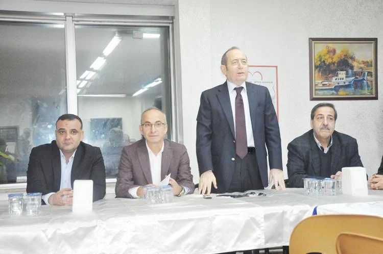 Akif Hamzaçebi, Beykoz’da yeni anayasayı anlattı 3 hamza cebi anayasa 6 Aw6JdEJ1XL