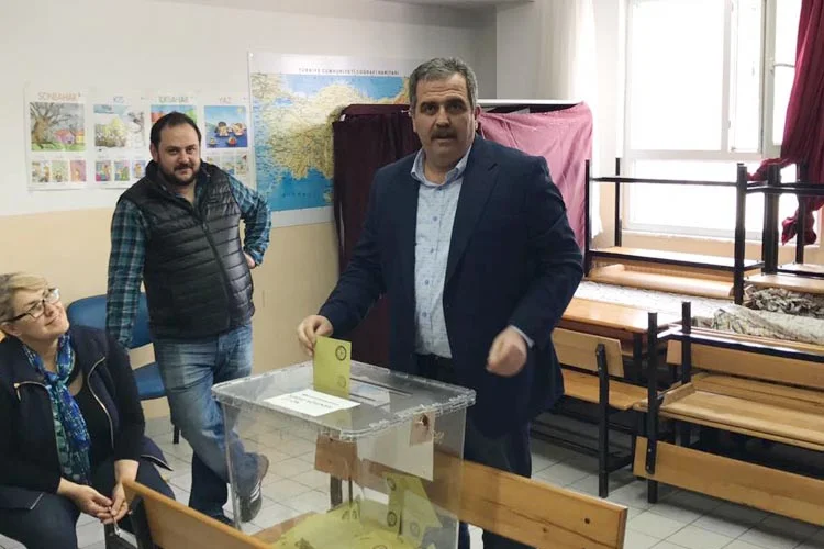 Beykoz’da sükünet içinde bir referandum bitti... 3 hanefi dilmac 2017 jKklvnm y