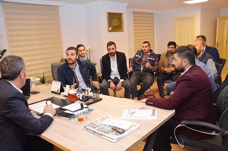 Parti binasında sabahlayan İlçe Başkanı 1 hanefi dilmac ozel habe aMPFNZN2hX