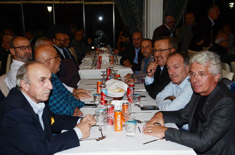 Hanefi Dilmaç'tan Beykoz teşkilatına vefa yemeği 5 hanefi dilmac tan teskilara vefa yemegi 16 EnrJYfgq m