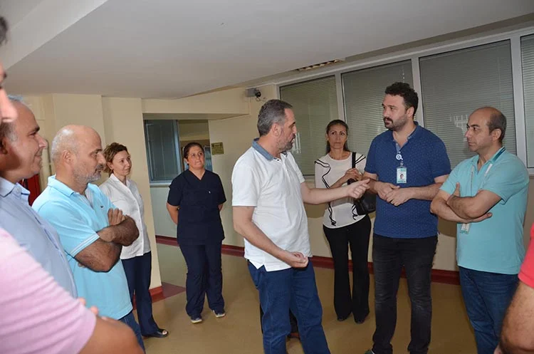 Hanefi Dilmaç sağlıkçılarla bir araya geldi 4 has 1 6 nQn6EELr