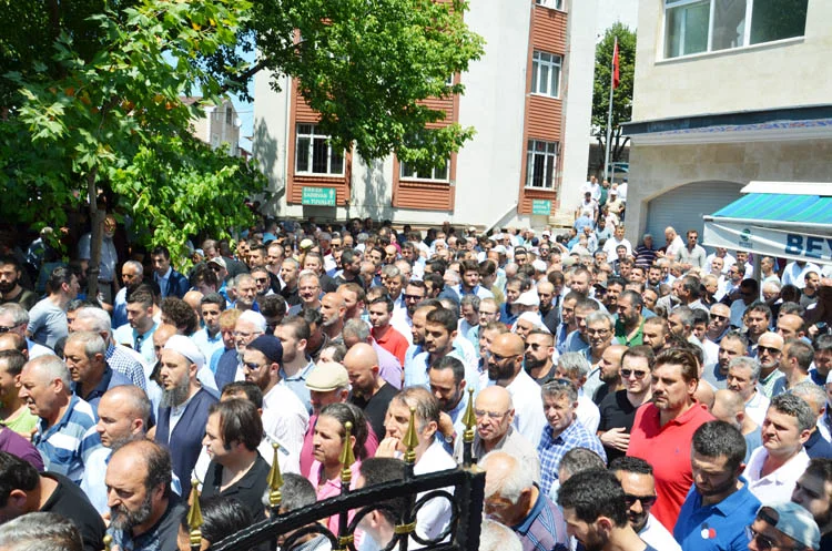 Türkgenç, Beykoz'da son yolculuğuna uğurlandı 4 hasanturkgencsonyolculugunaugurlandi 14 wHJYwlh iq