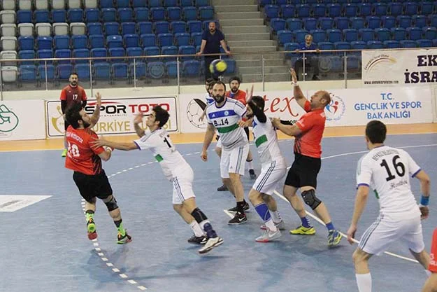 Beykoz Belediyesi Hentbol Takımı Süper Lige çıktı 1 hent 1 p