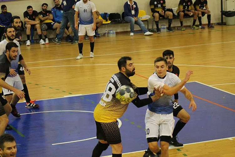 Beykoz Belediyespor evinde rahat bir nefes aldı 3 hentbol beykoz 6 OgE1vwDvO0