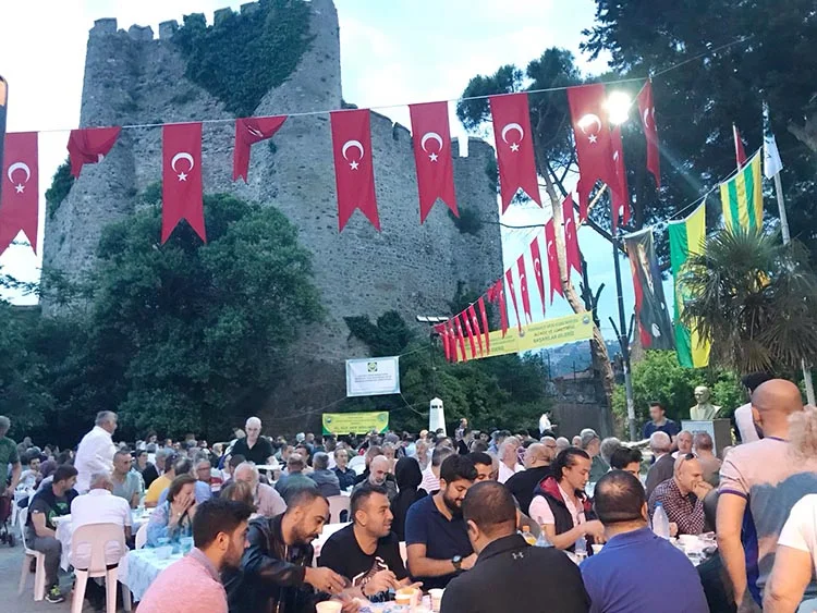 Anadoluhisarı’nda spor kulübü iftarı 3 hisar ift 1RZHMBnNZW