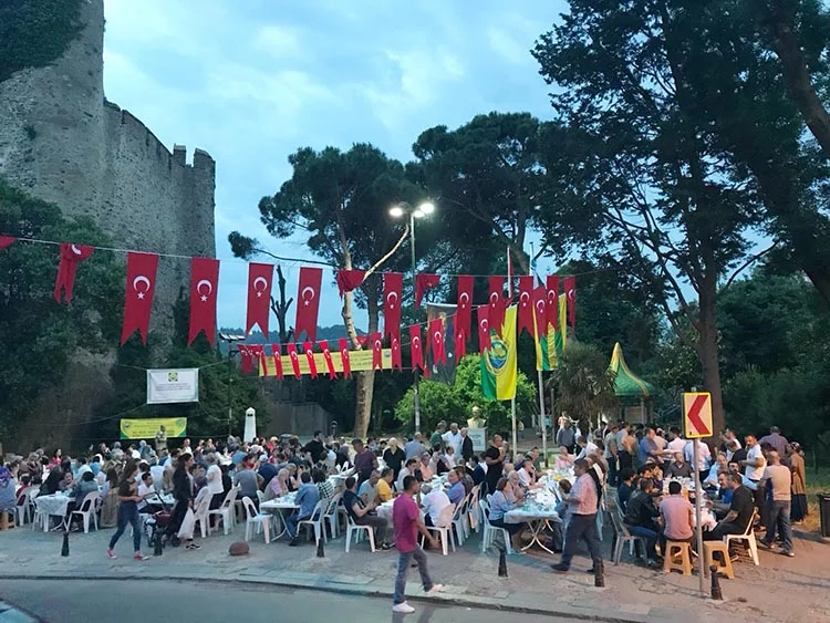Anadoluhisarı’nda spor kulübü iftarı 4 hisar ift WHNeHymVhP
