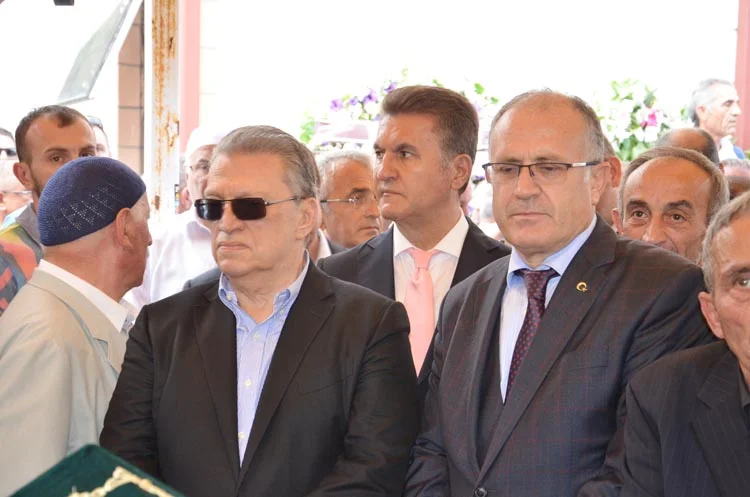 Hızır Yılmaz dua ve gözyaşlarıyla uğurlandı 2 hizir yilmaz cenaz wtYCtuUR2L