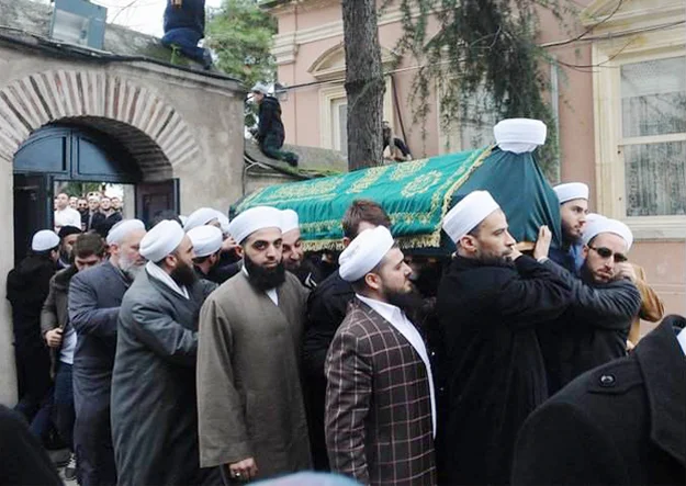 hocaustaos XHlYZWEA1H