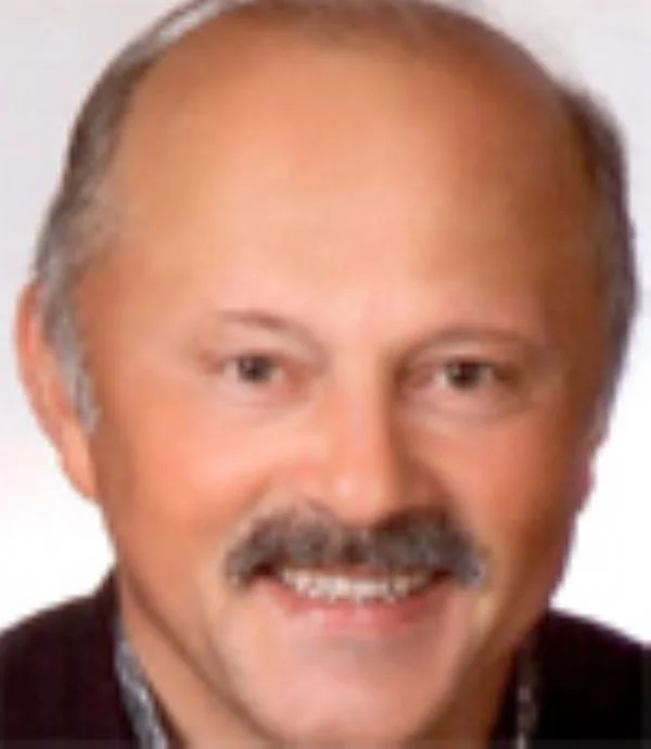 huseyin oz 9RQn1sd2kq