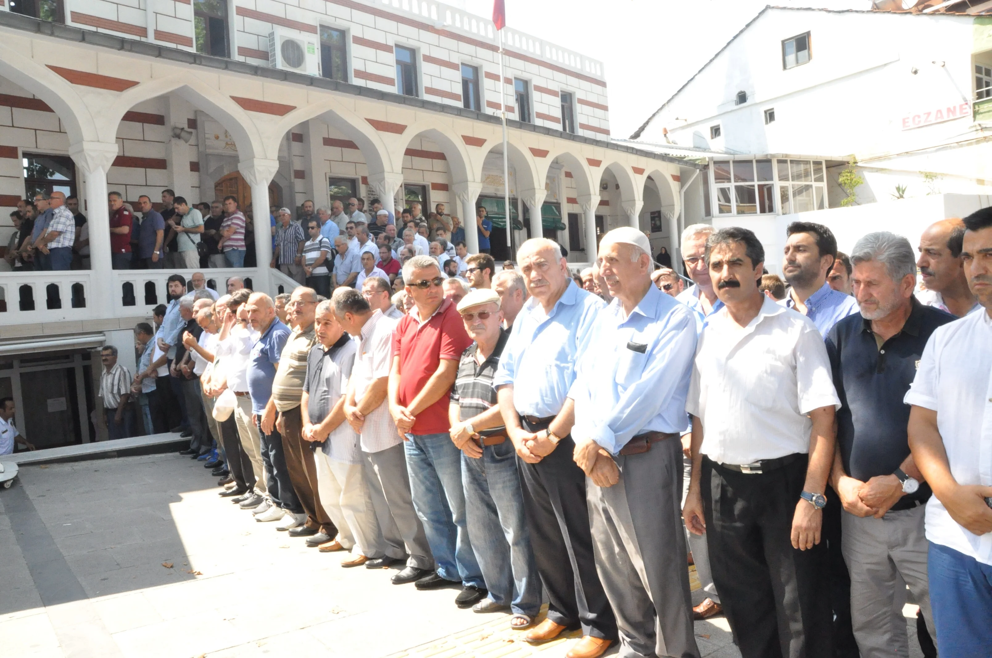 Hatice Temel son yolculuğuna uğurlandı 3 i Pe1YyiC V