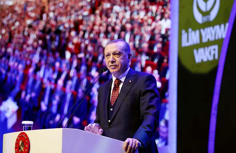 Yücel Çelikbilek yeniden İlim Yayma Vakfı Başkanı seçildi 7