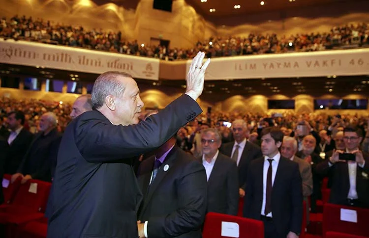 Yücel Çelikbilek yeniden İlim Yayma Vakfı Başkanı seçildi 6