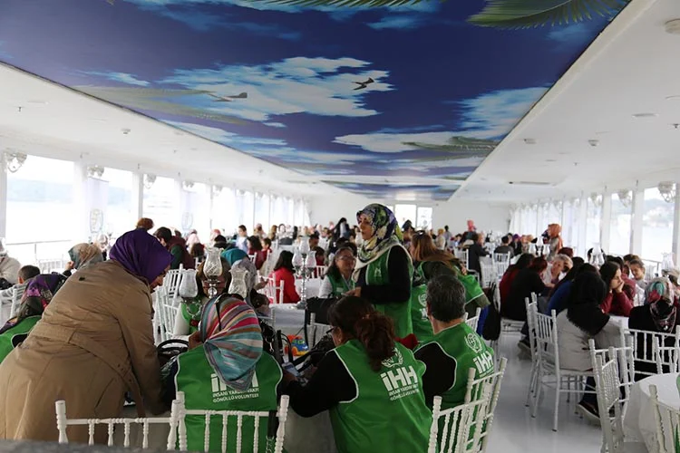 Beykoz’da Yetim Gülerse Dünya Güler 2 ihh beyko YGnfLTOILz