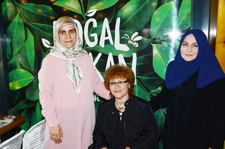 İHH Beykoz Kadın Kolları siyasi parti gibi 3 ihh kadin 6 LnYjAN7Fuh