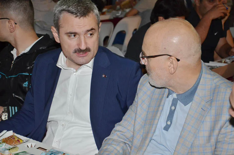 Beykoz'da son halk sahuruna Bayram Şenocak katıldı 3 ilbaskanisonsahurakatildi 4 5JciU7vakT