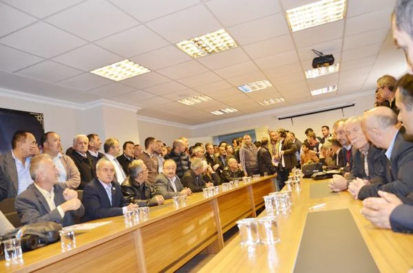 AK Parti’de Hasan Karakaya izdihamı 4 is 22 hasan karakaya ak part grCQMf8PMv