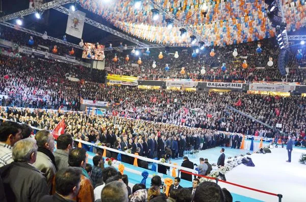 "9 çocuk babası" anonsu salonu coşturdu 1 is 3 beykoz 9 coc MdeesuCdgk