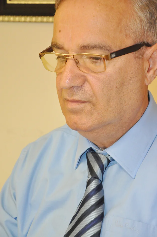 isa sucuog 0IEHCpTD8M