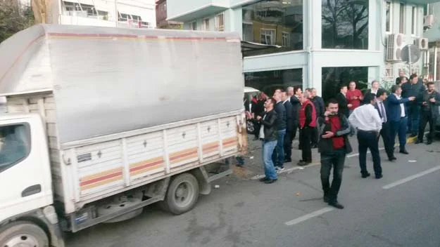 Beykoz'da direnen işçilere saldırı 3 isciler 5 kJb4ZAfe6M