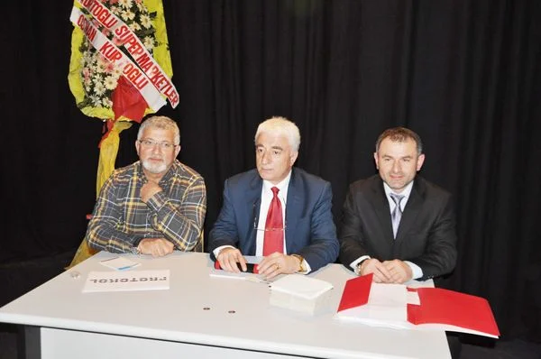 Biz bu ülkenin en sadık bireyleriyiz 2 ismet ac APeZE ktsA