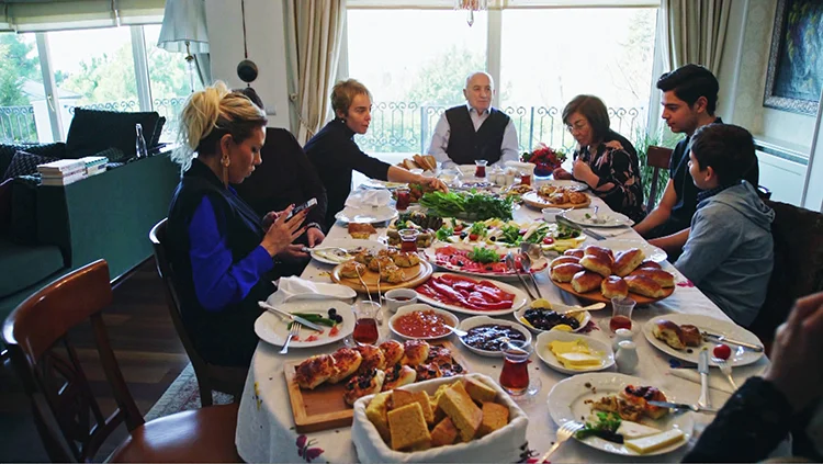 İşadamı İsmet Acar’ın hayatı belgesel oldu 6 ismet acar KfkXEQsEag