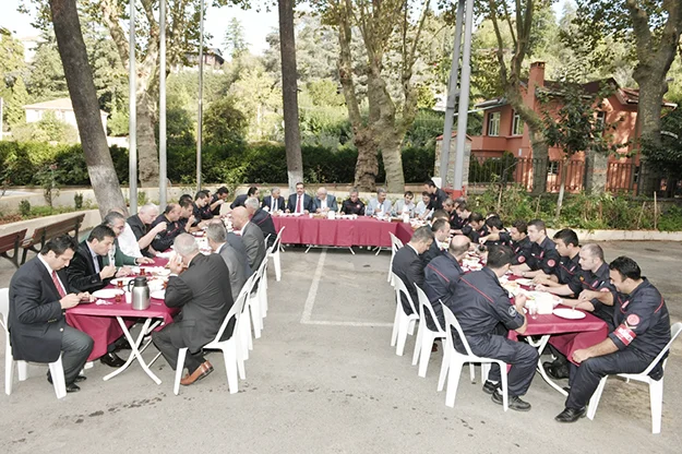 Çelikbilek’ten İtfaiyecilere ziyaret 1 itfai yK6ZwWoyUj