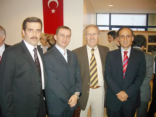 kader gur n4US69oYe2