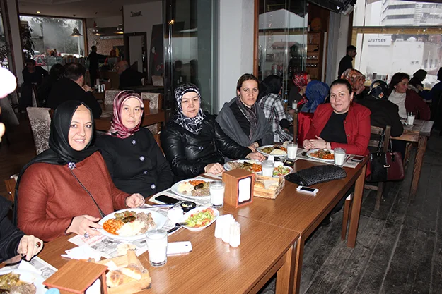 kadin dayanisma toplanti 4 gQiaHbJ0EZ