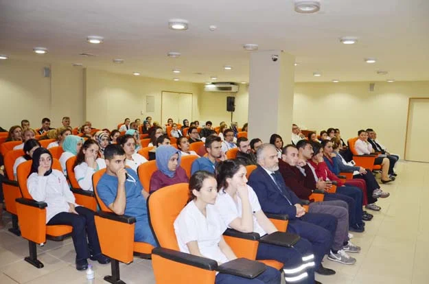 Dr. Yusuf Akdoğan: Kalp masajında ilk 4 dakikaya dikkat 1 kalp masaj beykoz 2 L9Ahoi 3pc