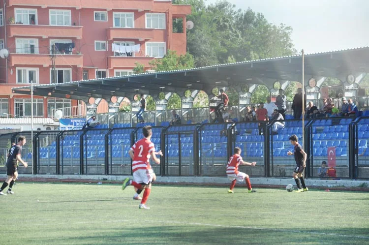 Kanlıca U19 galibiyeti koruyamadı: 1 - 1 1 kanlica 3 Cj g3ul lV
