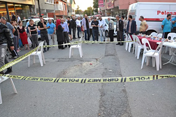Beykoz'da iftar saatinde silahlı kavga, 2 yaralı 1