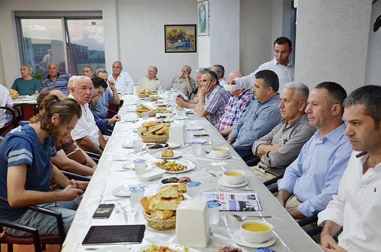 Beykozlu Doğu Karadenizliler de iftar keyfi… 2 karadeniz iftar 7 Qmpg3uteDg