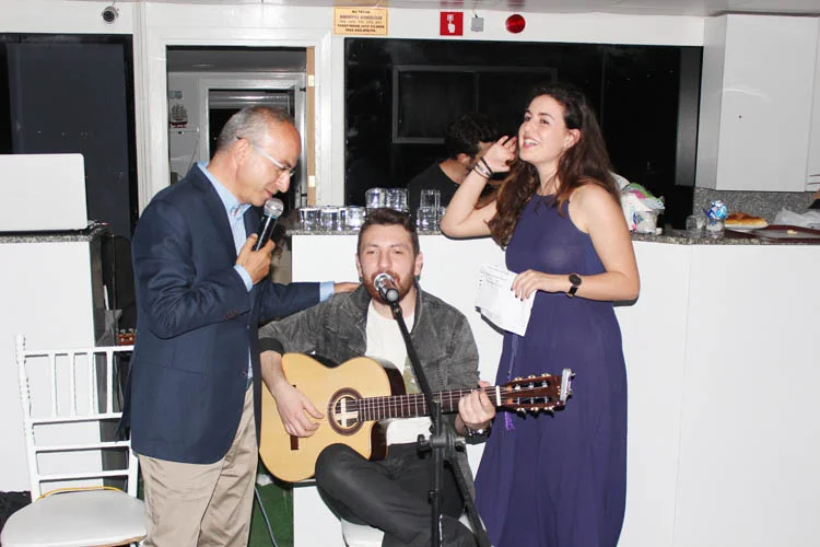 Dalgalar horona engel olamadı 1 karadeniz tekne 16 11 fq0TERA53D