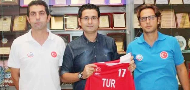 Başkan Kaşıtoğlu hentbolda iddialı 2 kas 3 6ARhUDlhhl