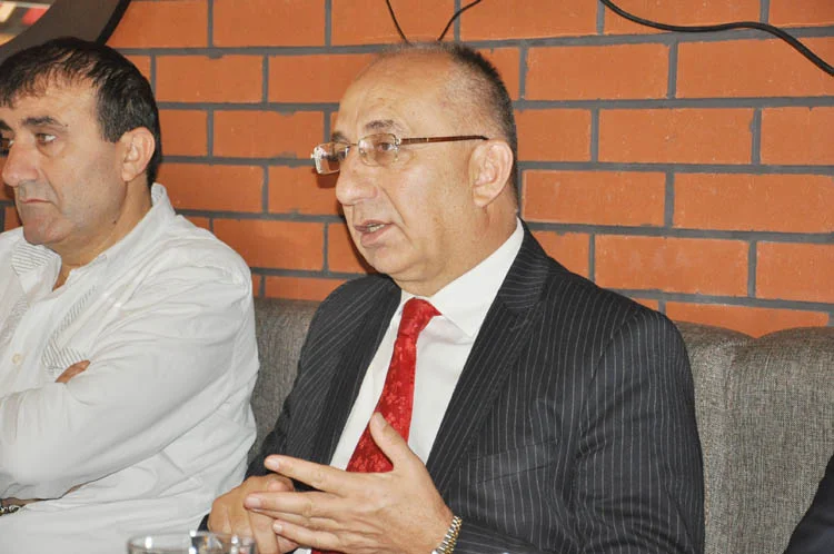 KAS-DER Genel Başkanı, gazetecilerle buluştu 2 kasder genel baskani gazetecilerle bulustu 6 cUfGHNswSd