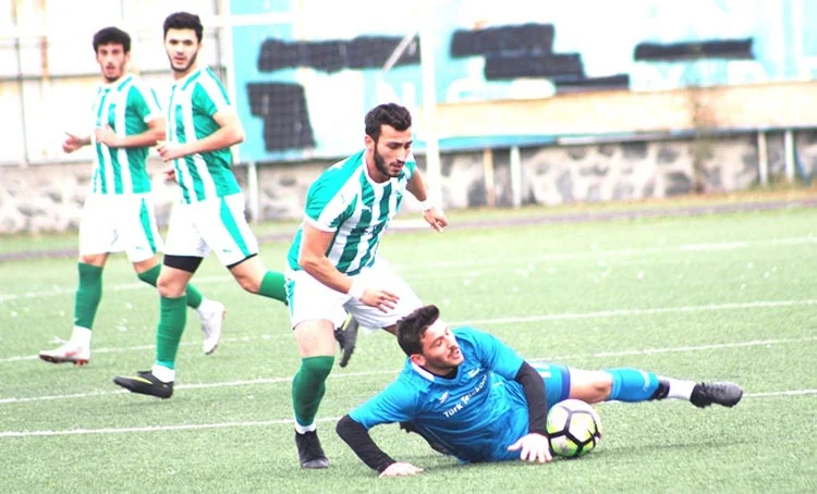 Kavacıkspor koptu gidiyor: 2-1 2 kava 4 8Dw9a5szjO