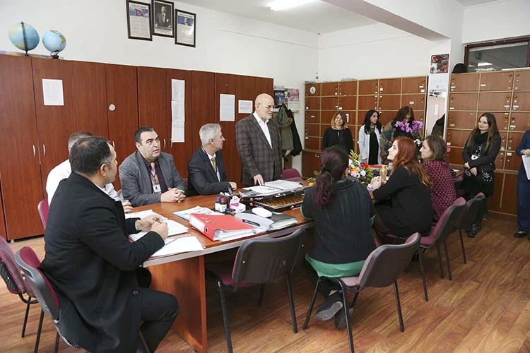 Beykoz Kaymakamı öğretmenlere türkü söyledi 5 kaymakam turk bD2PM3XNVL