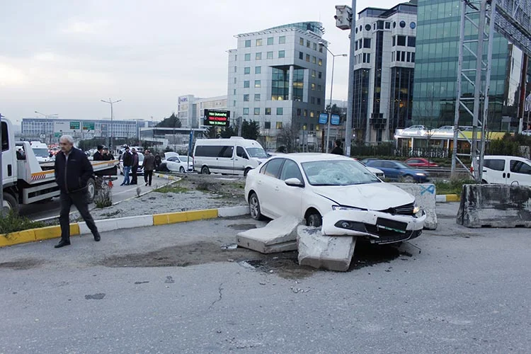 Beykoz Çavuşbaşı Kavşağı'nda kaza... 1 ölü 1 kaza 7 mPAPnSkBCl