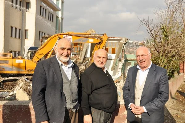 Kiremitdere Hacı Ahmet Camisi yıkıldı 1 kiremitdere cam HJxHVm9 p