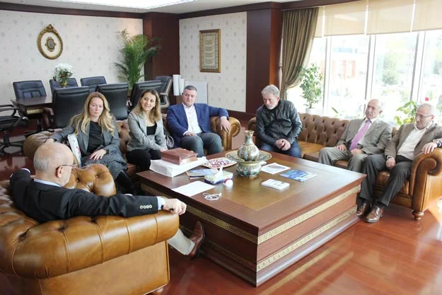 Kızılay Beykoz Şubesi ziyaretlere eli boş gitmedi 1 kizilay manset 5 Rf 8UloNQP