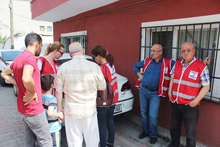 Kızılay’ın Beykoz Şubesi arı gibi çalışıyor 2 kizilay sur yardim 20 nTyR7F0h1L