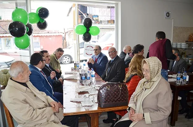 Sakarya’nın meşhur Islama köftesi Kavacık’ta 4 kofteci saffet kavacik 10 70QjiNj2c2