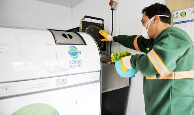 Beykoz’da yemek atıkları kompost oluyor 1 kompost beyk YkNWKMpyDk